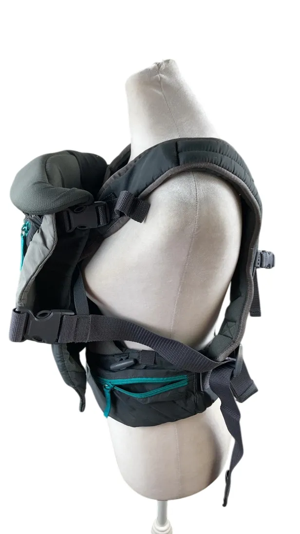 Infantino Carry On Multi Pocket Carrier, Grey